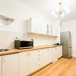 Zarii - Cotroceni Апартаменти Бухарест